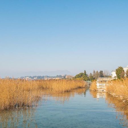 The Zodiac Apartment - Italian Homing Sirmione Exterior foto