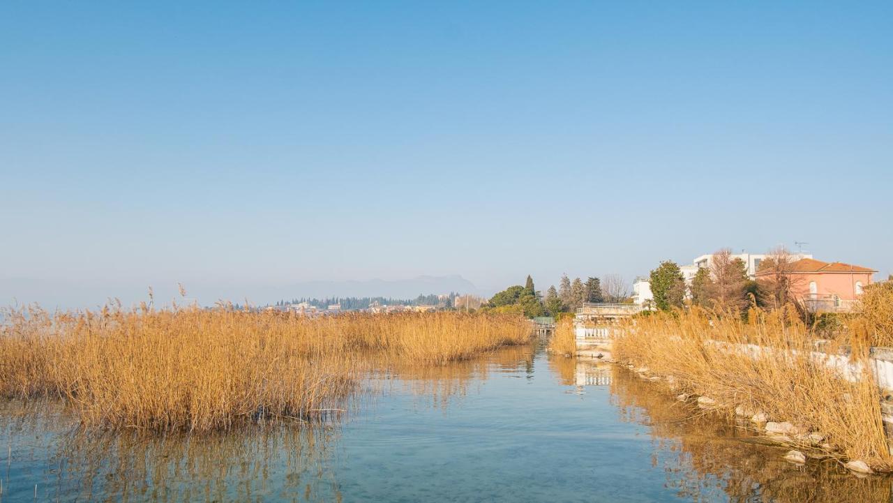 The Zodiac Apartment - Italian Homing Sirmione Exterior foto